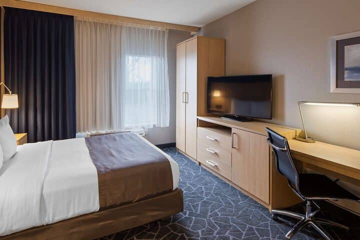 Room 12 of 29