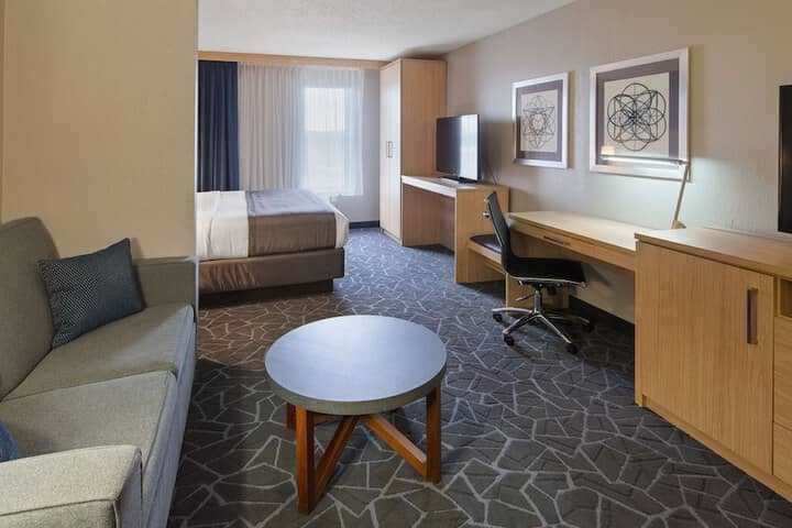 Room 6 of 29